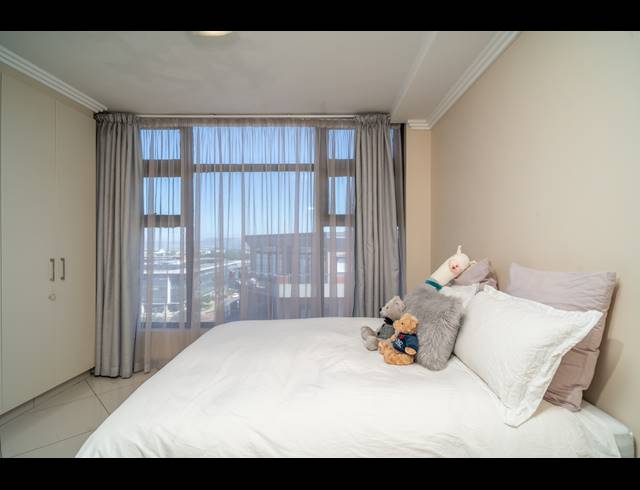 2 BEDROOM APARTMENT FOR SALE IN UMHLANGA RIDGE